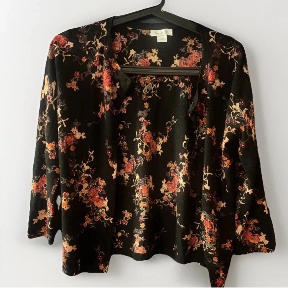 Garnet Hill Floral Black and Red Button Down Cardigan 100% Merino Wool Size XS